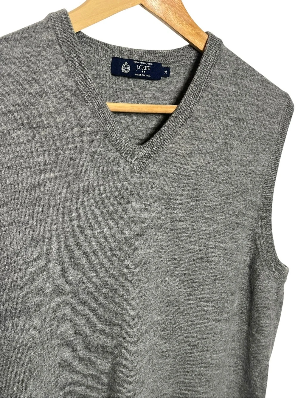 J.Crew Men's 100% Merino Wool V-Neck Sweater Vest Grey Heather Size XL